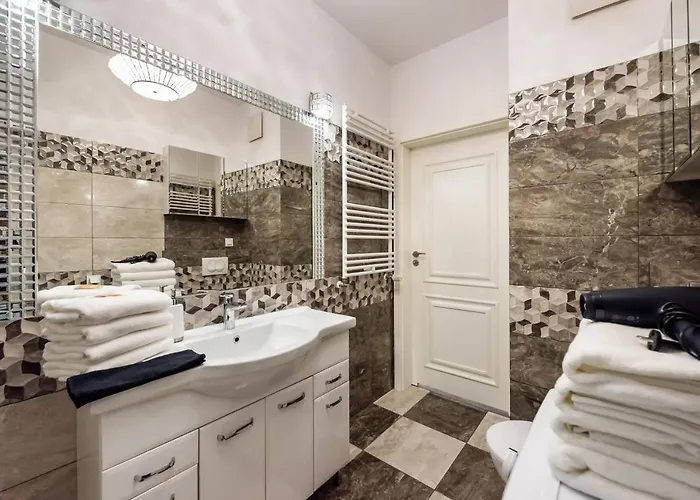 Prestige Verdant By Bookinghost * Varsavia